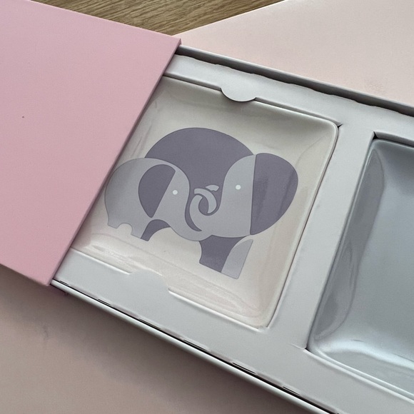 Super cute  BRAND NEW Kate Spade jewelry plates ( set of 2) - Picture 4 of 5